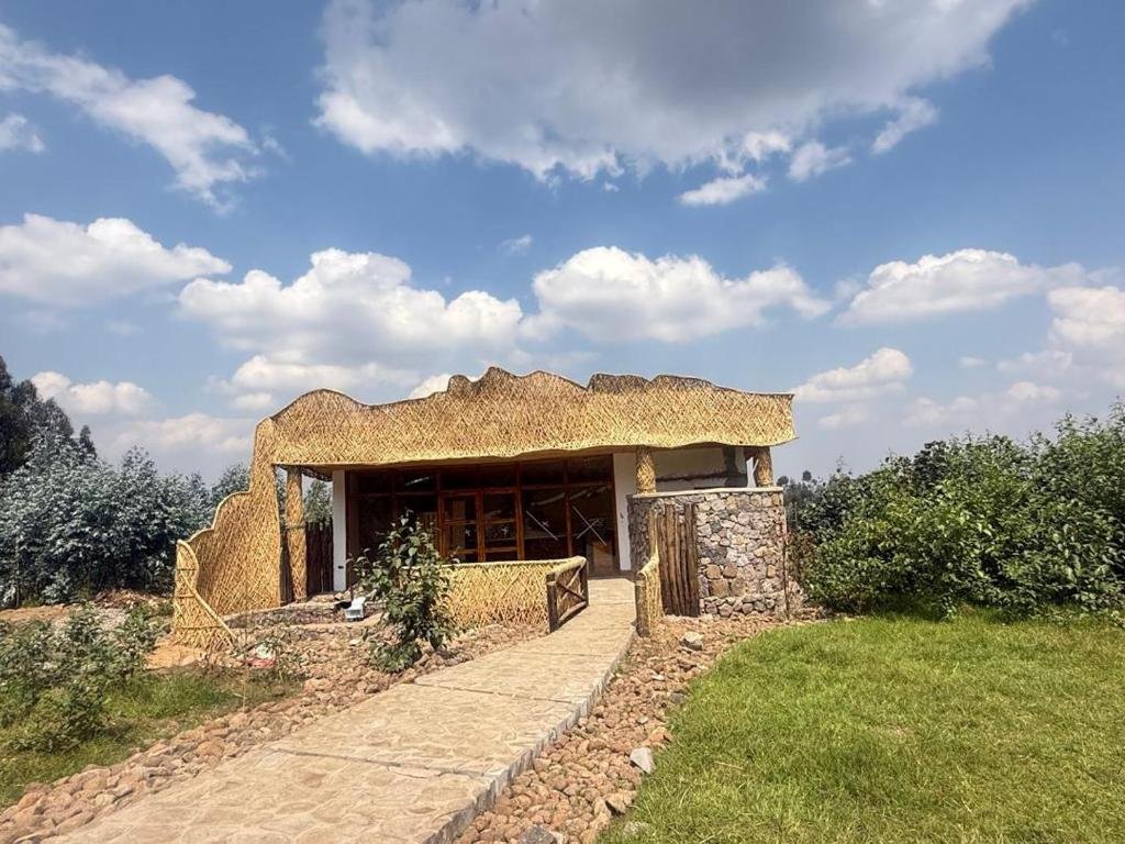 Gahinga Lodge